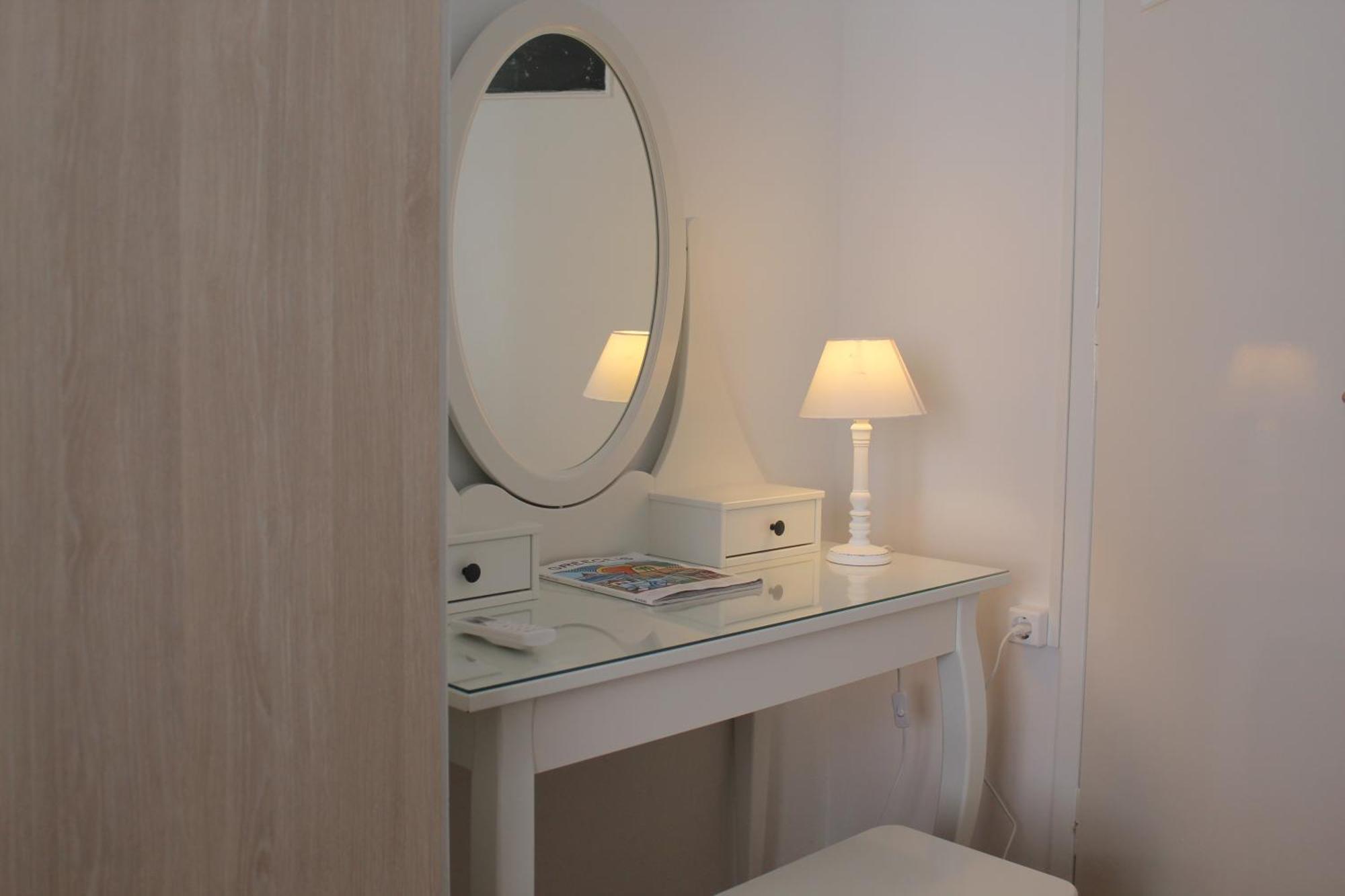 Suite 2 Bedrooms Афины Экстерьер фото